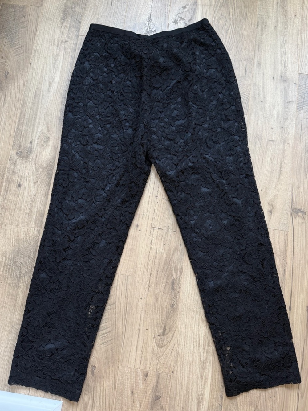 ST. JOHN Caviar EMMA Black Grace Plume Lace Pants